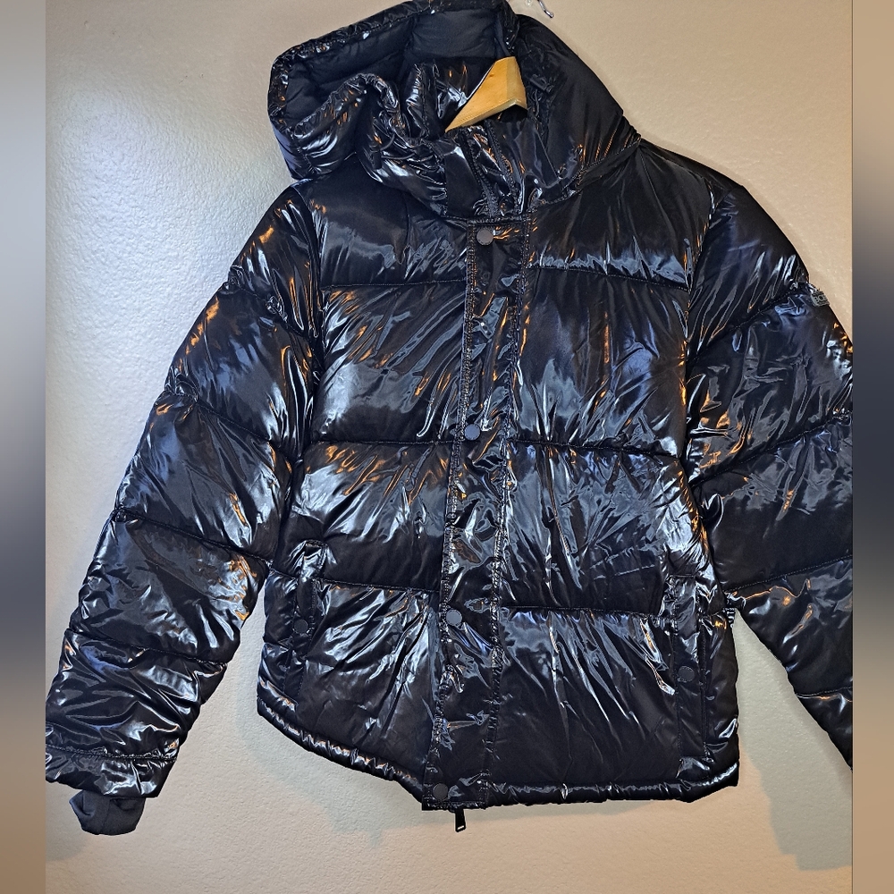 BCBG Paris Black Puffer Jacket Glossy Oversized - Picture 2 of 11